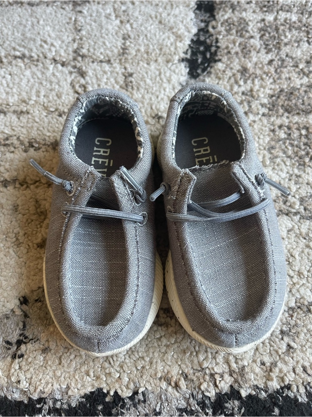 Crevo Gray Canvas Slip-On Sneakers with Elastic lace size 5
